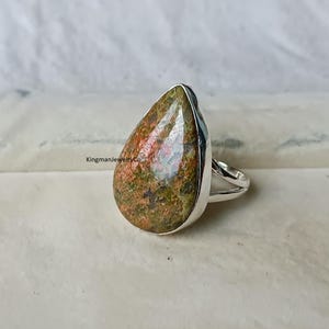 ハンドメイドのユナカイトジャスパーリング：925スターリングシルバージュエリー