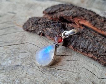 Colgante de granate y piedra lunar arcoíris: collar de plata de ley 925