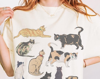 Vintage Cat Graphic T-Shirt | Retro Cute Kitty Shirt for Cat Moms | Cat Graphic Tee Gift for Cat Lovers | Animal Aesthetic Graphic Top