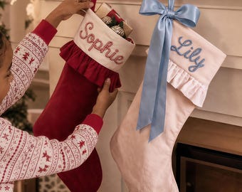 Personalized Christmas Stockings Gifts Set, Family Embroidered Christmas Classic Velvet Knitted Stockings Socks with Names Tree Decor Gift