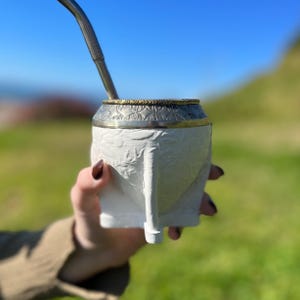 White Torpedo Mate Cup – Handcrafted Argentine Gourd with Silver Rim