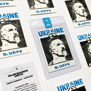 Oleksandr Usyk - Custom Lino Print Sports Card - Maandelijkse Set #5 - Oekraïne - Zwaargewicht Kampioen Boxer