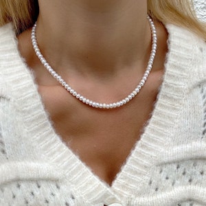 Women's Pearls Necklace, Pearls Pendant, Freshwater Pearls Pendant, Seapearls Necklace, White Pearls, Gift for Her, Made in Greece.