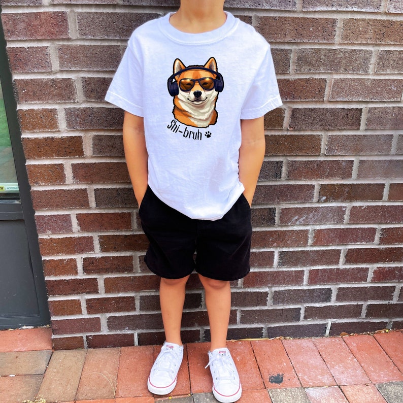 T-shirt Shi-bruh pour jeunes T-shirt Shiba Inu hanche pour enfants T-shirt casque Shiba T-shirt Shiba Inu Bruh avec poche T-shirt Shiba Lover pour garçons et filles image 1