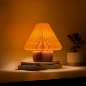 Lampada da tavolo minimalista con luce calda – Lampada da comodino e da scrivania moderna, illuminazione ambientale accogliente, attacco lampadina E26, E27