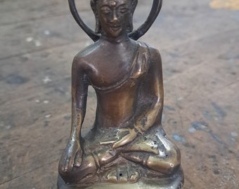 Estatua de Buda meditando de latón - Ídolo decorativo para el hogar (11 cm)