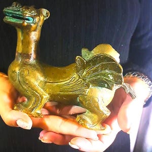 4,72 inch Antique Chinese Bronze Figurine - Handcrafted Auspicious Beast Statue