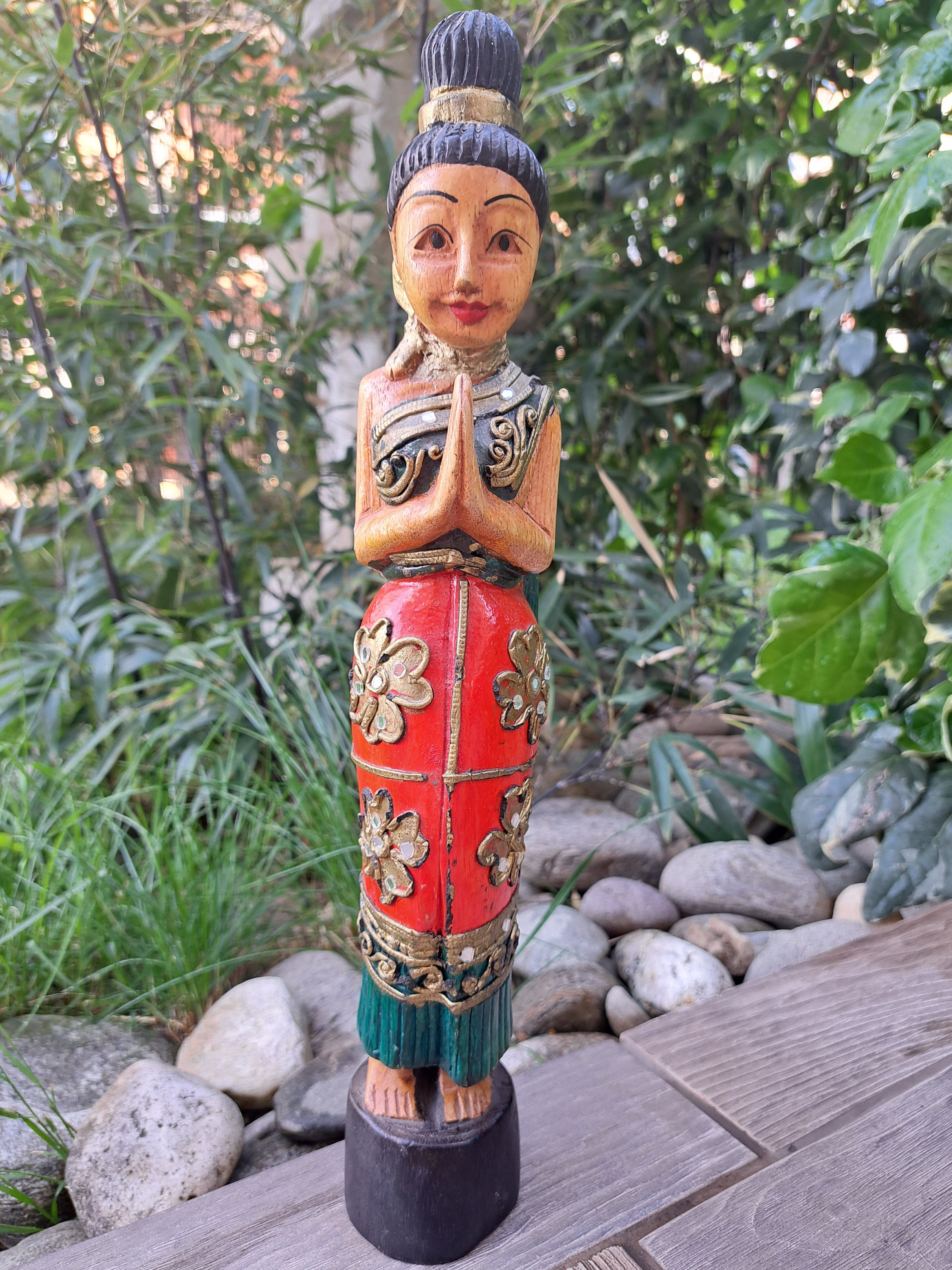 タイのサワディー　挨拶フィギュア　手彫り 15,15 Inch Traditional Vintage Thai Wooden Figurine,sawadee Lady