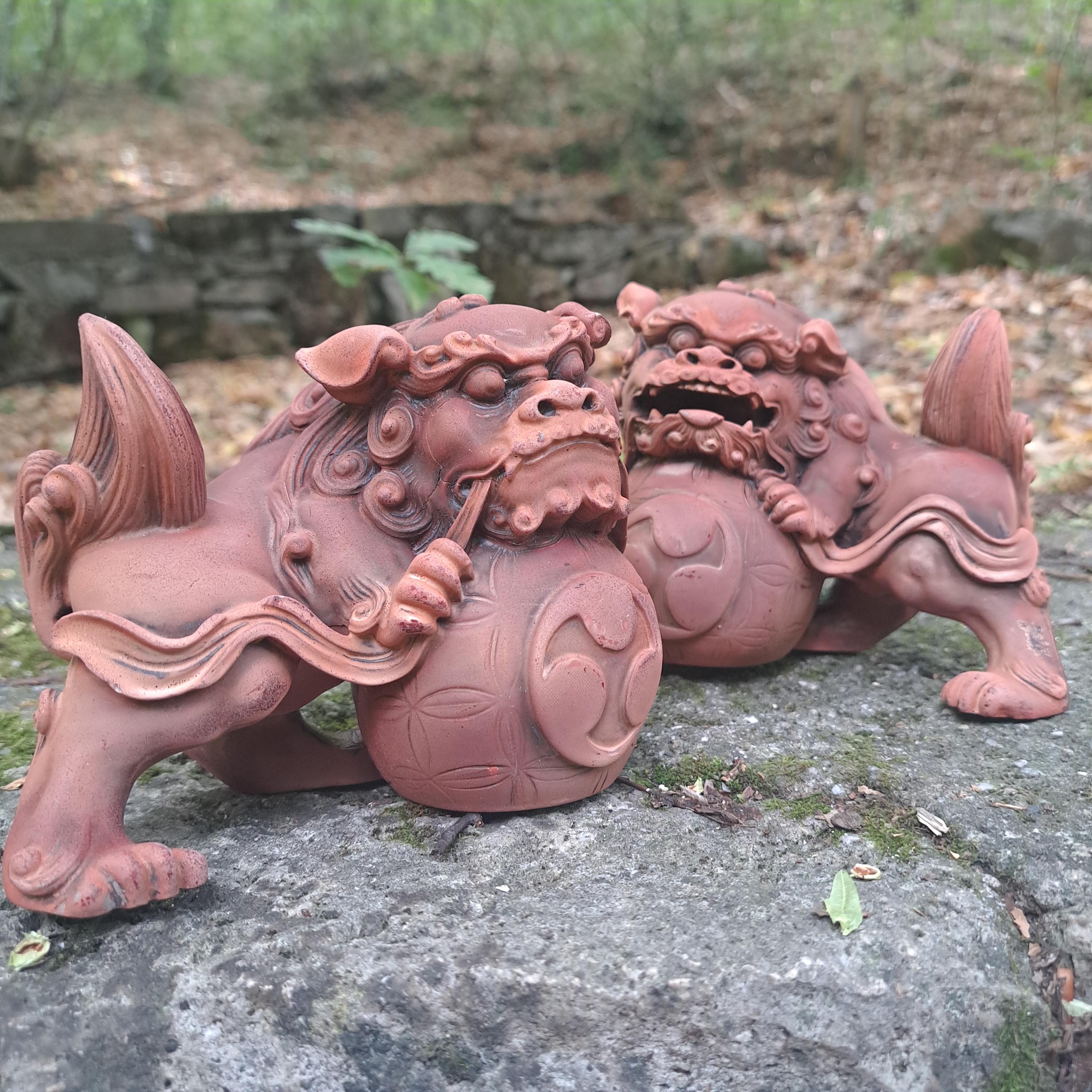 5,51x4 Inch Pair of Large Japanese Ceramic Shi-shi Dog