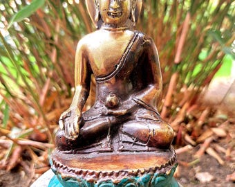 Estatua de Buda meditando de latón - Decoración del hogar (13 cm)