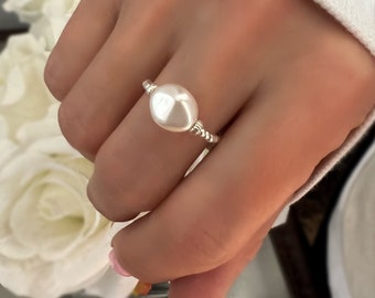 Handmade Sterling Silver Pearl Ring: Beaded Stretchy Jewellery, SRM20
