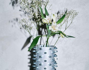 THORNS aluminium and galvanised steel vase