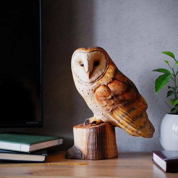Cottage Style Decor Wood Carving Barn Owl Figurine