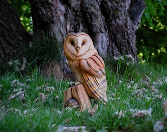 手彫りの木製フクロウの赤ちゃん – 高さ8インチ – フクロウの彫刻