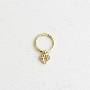 14K Solid Gold Diamant Symbol Ohrring • Baumeln Hoop Ohrring • 16G Gold Minimalist Scharnier Hoop Ohrring • Diamant Symbol Knorpel Ohrring
