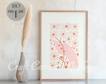 Mockup di cornice sottile, modello di mockup di Photoshop per cornice verticale DIN A per esposizione artistica, mockup di stile, mockup di arte murale, mockup di cornice in legno Boho PSD