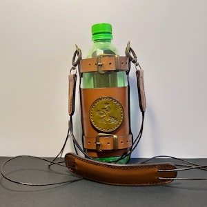 Leren flessenhouder met crossbody riem, leren flessendrager met schouderriem, leren flessenhouder, leren flessendrager
