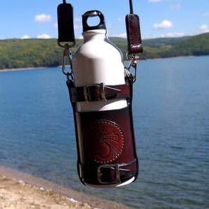 Leder Flaschenhalter mit Crossbody Gurt, Harness Leder Flaschenträger mit Schultergurt, Leder Flaschenhalter, Wasserflaschenhalter