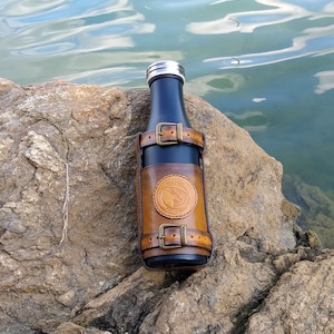 Leather Bottle Belt Holster, Leather Bottle Holder, Leather Bottle Carrier, Leather Water Bottle Holder, Leather Beer Holder