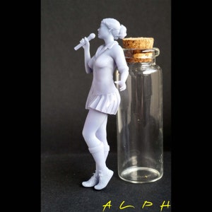 3D Printed Singing Girl Figurine Diorama: 1/87 Scale Model Kit