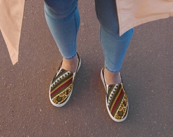 Women’s slip-on canvas shoes