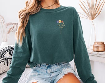 Comfort Colors® Aesthetic Flower LONG SLEEVE Tee, Floral  Long Sleeve T-Shirt, Nature Lover's Tee, Spring Fashion, Boho Style, Botanical Tee