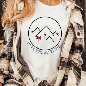 Noors 'Ut Pa Tur Aldri Sur'-shirt: T-shirt voor nordic walking