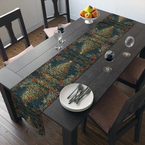 Elegant William Morris-Inspired Christmas Tree Table Runner: Festive Holiday Dining Decor