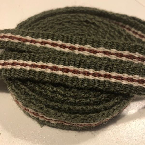 Handmade woven belt (100% wool)