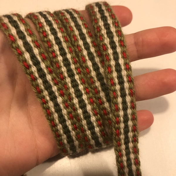 Green handmade woven belt (100% wool)