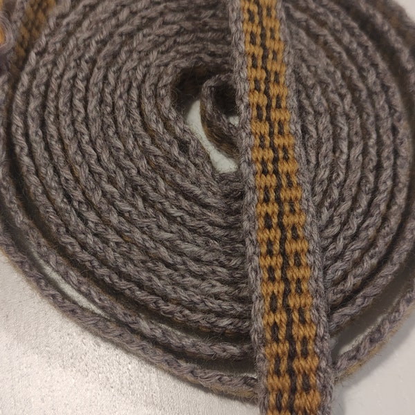 Handmade woven belt (100% wool)