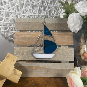 Stained Glass Sailboat Suncatcher: Translucent Blue Nautical Decor