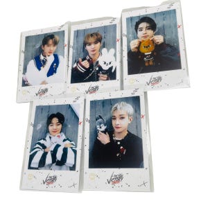 Stray Kids [Offiziell] SKZOO Pop Up the Victory Fotokarte PC Changbin Han Bangchan Leknow IN