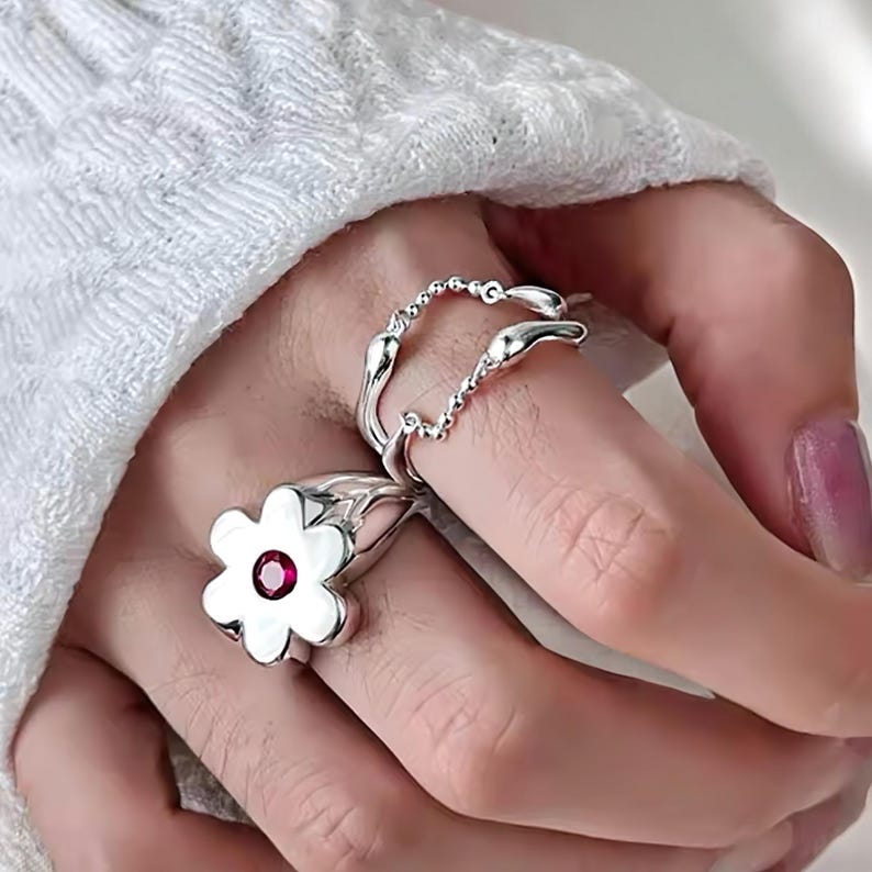 Chunky Flower Ring, Silver Modern Design Ring, Drip Statement Ring