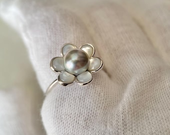 430GBP Japanese Natural Silver-Grey Madama Akoya Pearl Flower Ring 7.3mm, Rainbow Overtones, Mother of Pearl Petals, Silver Adjustable Band