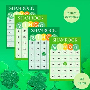 Pode incluir: Trinta cartões de bingo Shamrock imprimíveis com desenhos de trevos verdes, amarelos e laranja. Os cartões têm os números de 1 a 68 e um espaço livre.