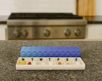 Diamond Texture Slim Pill Case