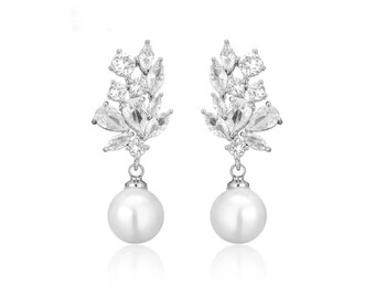 Wedding Diamond Pearl Drop Earrings • Wedding Luxury • Sparkle Bridal Earrings • Gift for Bridesmaids • Christmas Gift