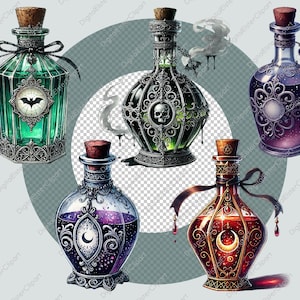Op de afbeelding: Vijf sierlijke glazen flessen met metalen accenten en stoppen. Elke fles bevat een vloeistof in een andere kleur en heeft een uniek ontwerp, waaronder een vleermuis, een schedel, een halve maan en sterren.