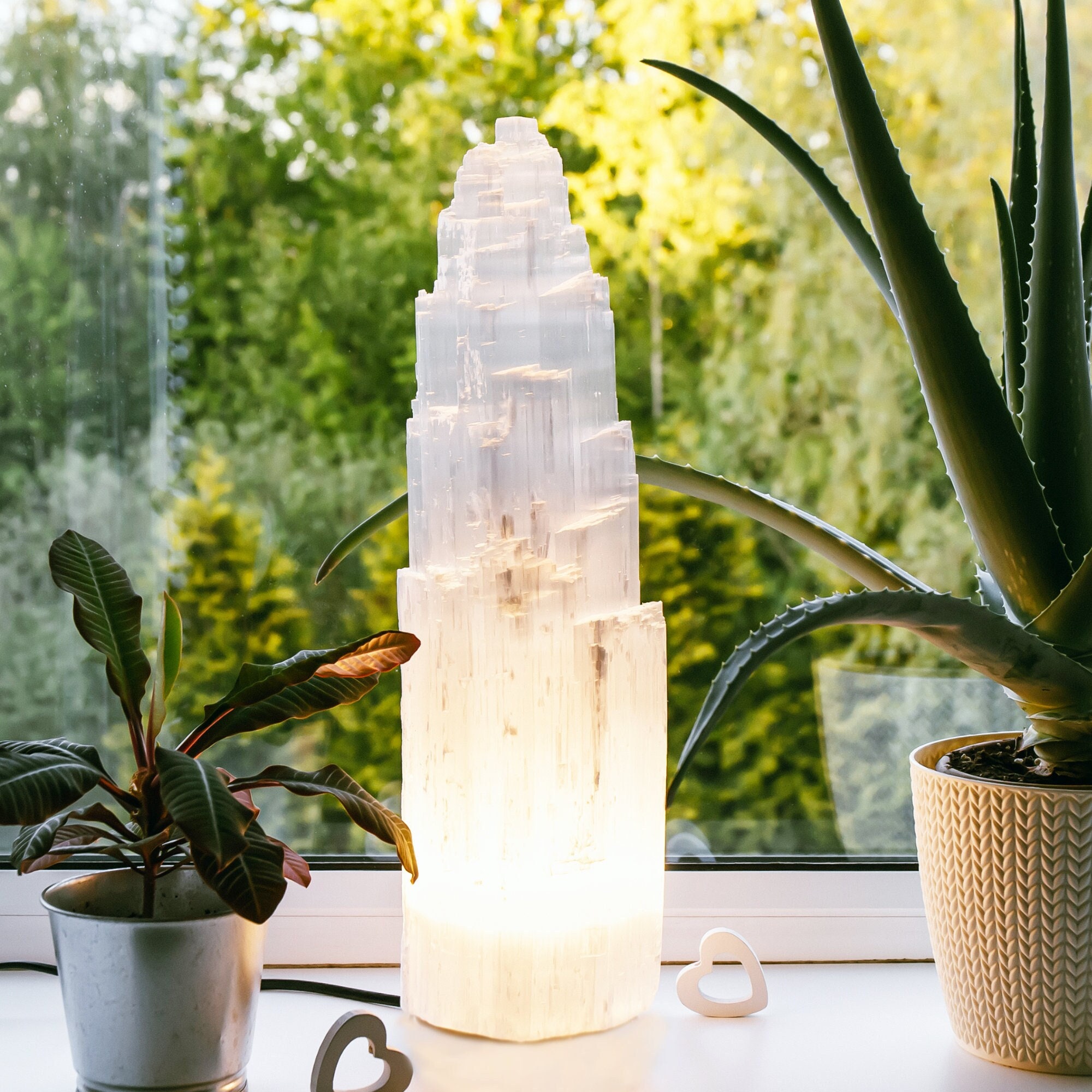 Raw selenite lamp -  France