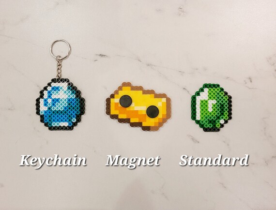 Bioworld Portachiavi Ufficiale Minecraft Con 4 Ciondoli: Maiale, Creeper, Piccone E Cubo Di Terra