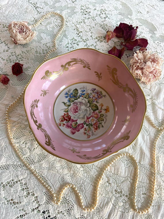 ANCIEN PLAT SIGNÉ numéroté à motif floral old plate collection cuisine
