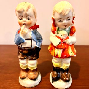 Vintage MCM Made in Japan Boy and Girl Salt and Pepper Shakers. Retro Children Salt and Pepper Shakers. Collectable Ceramic Children Shakers