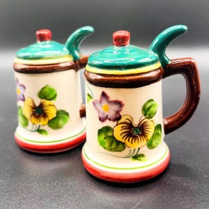 Vintage Flowers and Leaves Beer Stein Salt and Pepper Shakers With Corks. Collectable Beer Stein Floral Salt and Pepper Shakers With Corks.