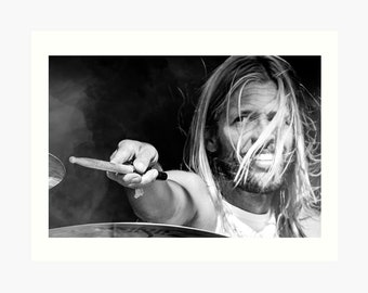 Legendary Grooves: Taylor Hawkins Utskrivbar porträttposter med direktåtkomst 91 x 61 cm #10
