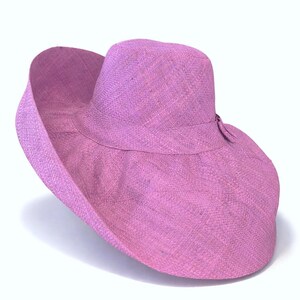 Raffia Curve Brim Hat Large Brim in Amethyst Madagascan