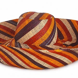 Raffia Curve Brim Hat Large Brim in Butterscotch Madagascan