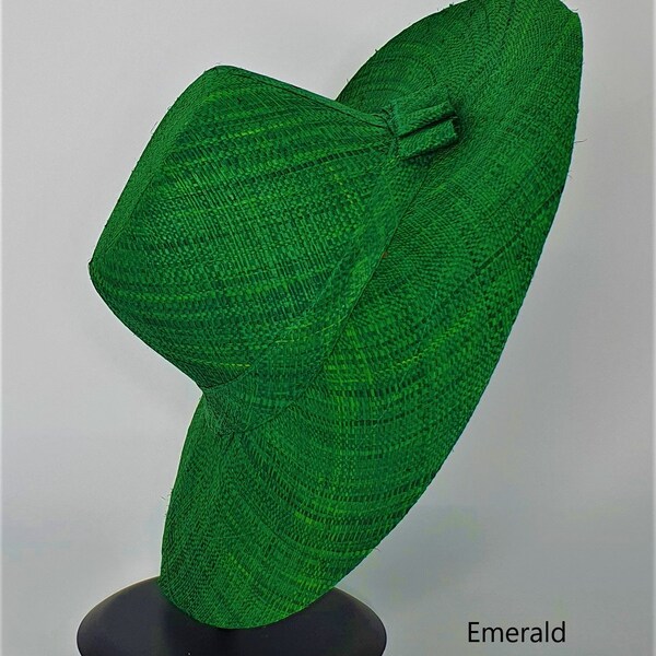RAFFIA SUNHAT Solid Green Colours from Madagascar, Fair Trade, Sustainable