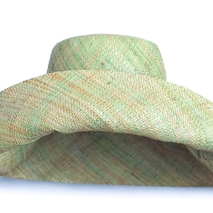 Raffia Curve Brim Hat Standard Brim in Pale Green Madagascan