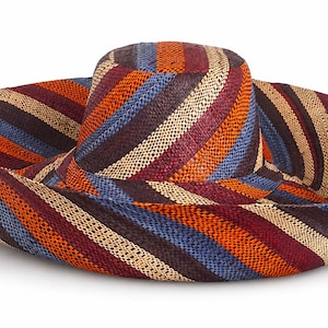 Raffia Curve Brim Hat Large Brim in Candy Cane Madagascan